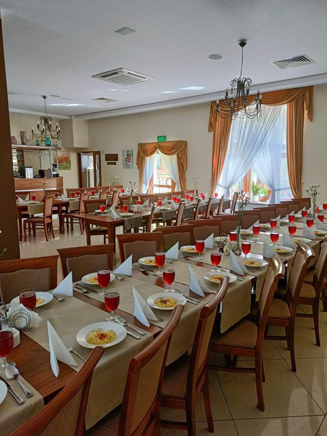 Hotel Chancza Spa & Restauracja Rakow  Esterno foto