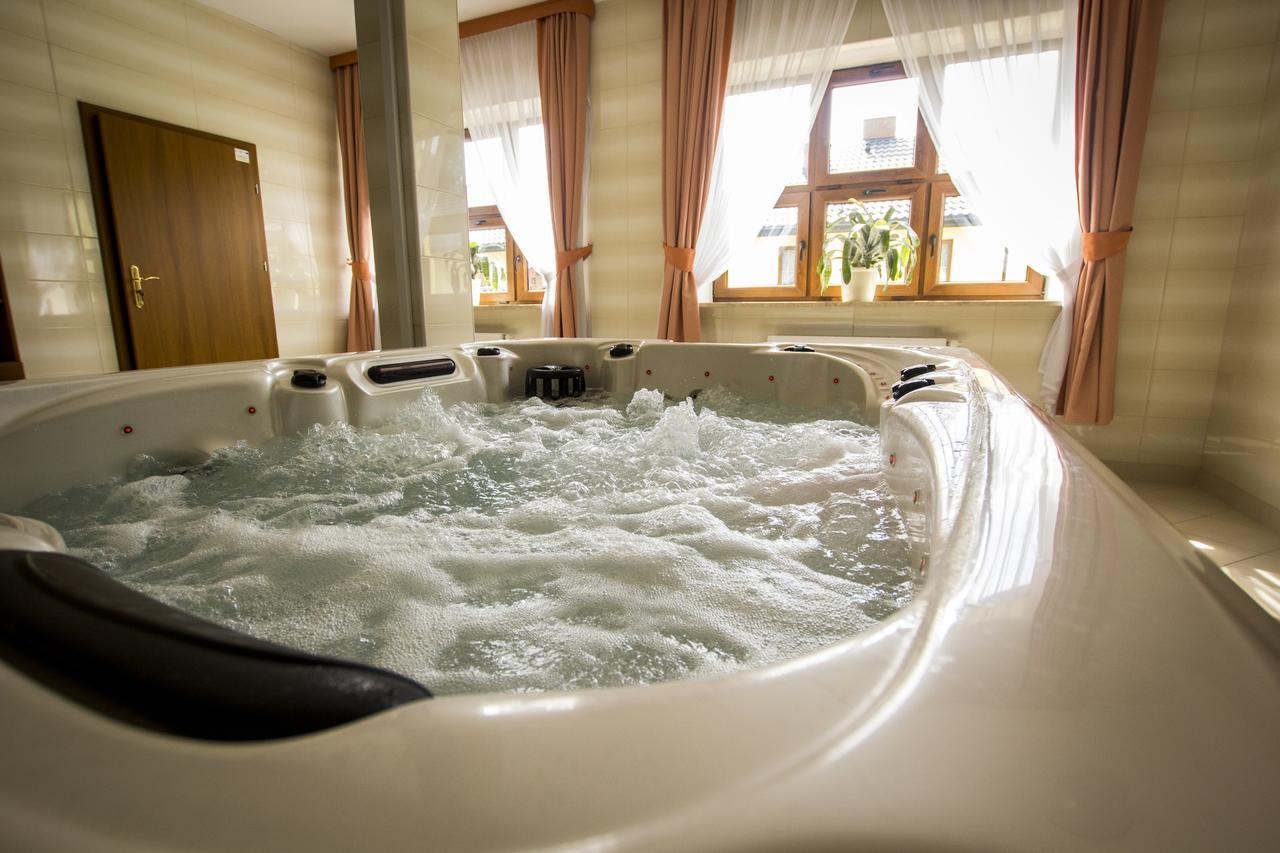 Hotel Chancza Spa & Restauracja Rakow  Esterno foto